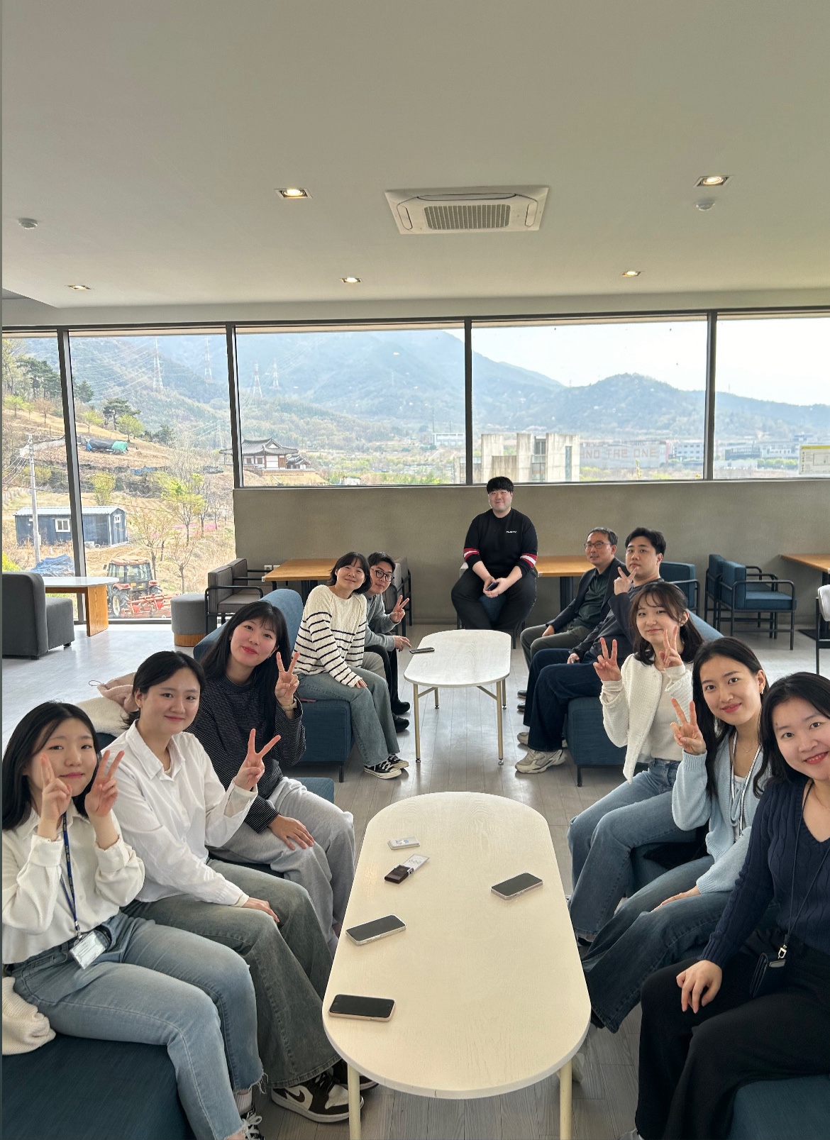 봄맞이 단체 사진(040925)관련 이미지